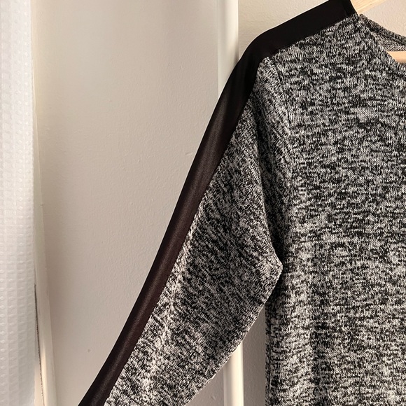 Knit Baggy Dress with Pleather Details - Picture 3 of 4